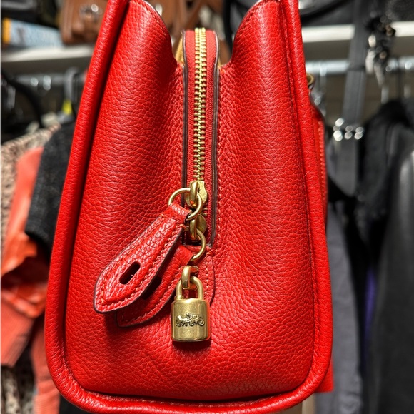 Coach Brooke 28 Satchel with Gold Hardware - Picture 4 of 12